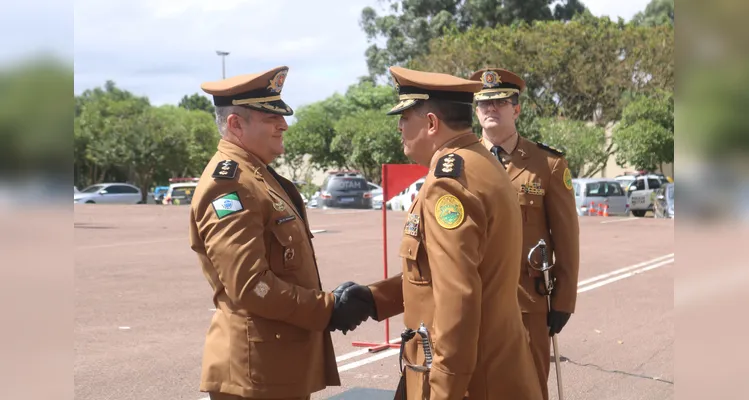 Batalhão realiza passagem de comando e celebra 125 anos; veja fotos