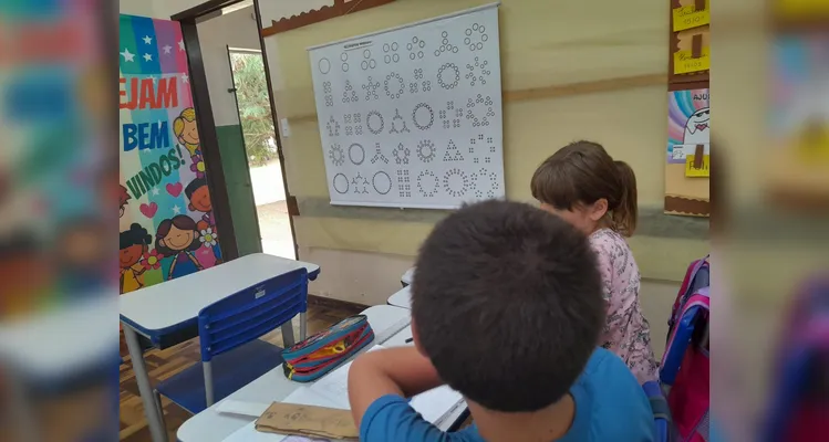 Através das atividades, os alunos se familiarizaram com conceitos matemáticos e perceberam que o aprendizado pode ser divertido.