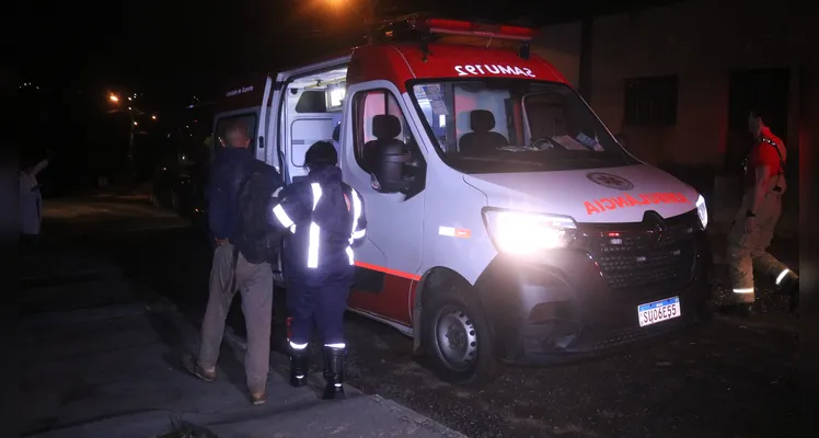 O fogo foi controlado pela equipe de Corpo de Bombeiros.