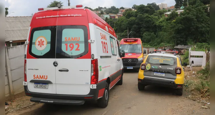 Foram acionadas equipes da Polícia Militar (PM), Siate e Samu para atender a ocorrência.