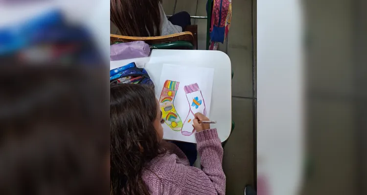 Os alunos trabalharam com vídeos e mídias como foco de estudos teóricos e desenvolveram cartazes e desenhos sobre as campanhas trabalhadas.