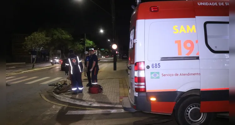 Ciclista foi socorrido pelo Samu, mas não teria aceitado ser levado para o hospital