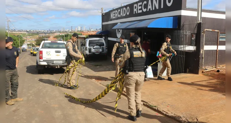 Jovem foi assassinado na manhã desta sexta-feira (21) na rua Alzimiro Baptista Siqueira