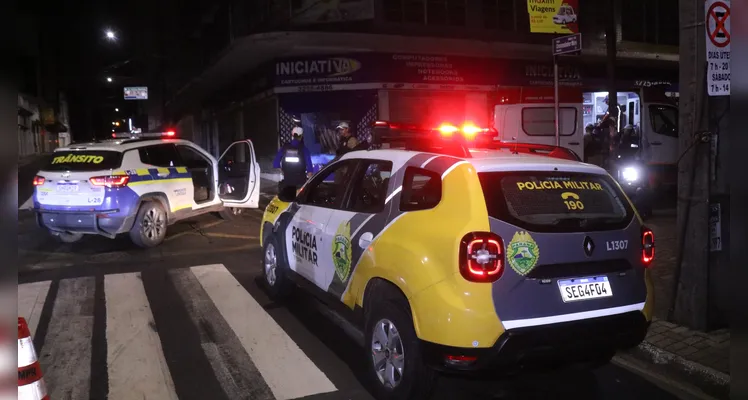 Equipes do Samu, da Polícia Militar e do Trânsito viário estiveram no local do acidente com o motociclista