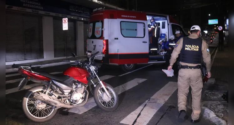 Equipes do Samu, da Polícia Militar e do Trânsito viário estiveram no local do acidente com o motociclista