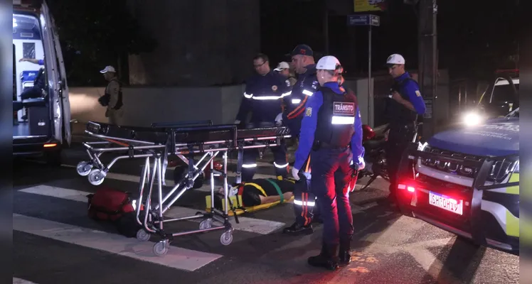 Equipes do Samu, da Polícia Militar e do Trânsito viário estiveram no local do acidente com o motociclista