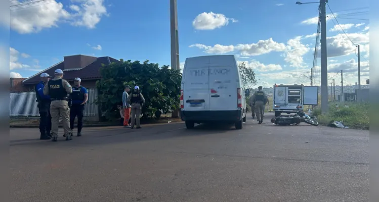Condutor da moto não resistiu aos ferimentos e morreu no local.