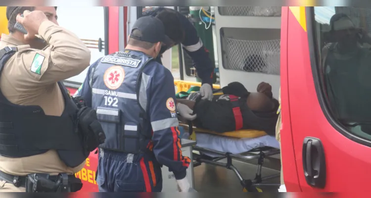 Imagens mostram local onde homem foi baleado em Ponta Grossa; veja