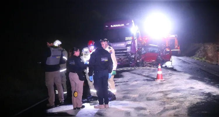 Veja fotos do grave acidente na PR-151 que vitimou jovem de PG