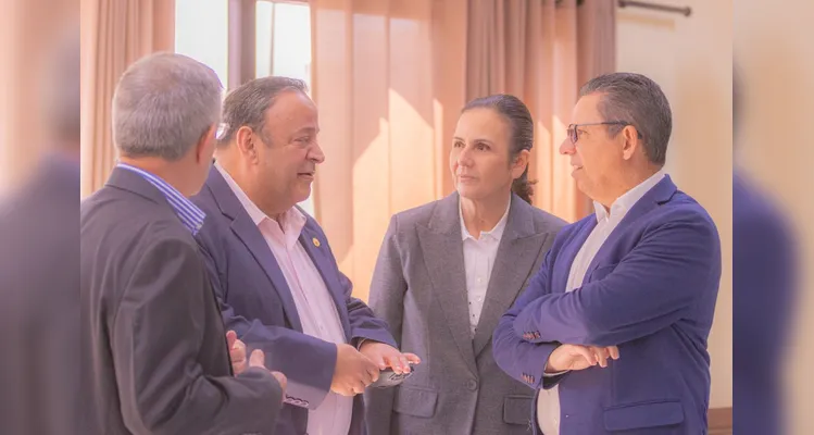 Eros Araújo, Hussein Bakri, Rita Araújo e Miguel Sanches Neto