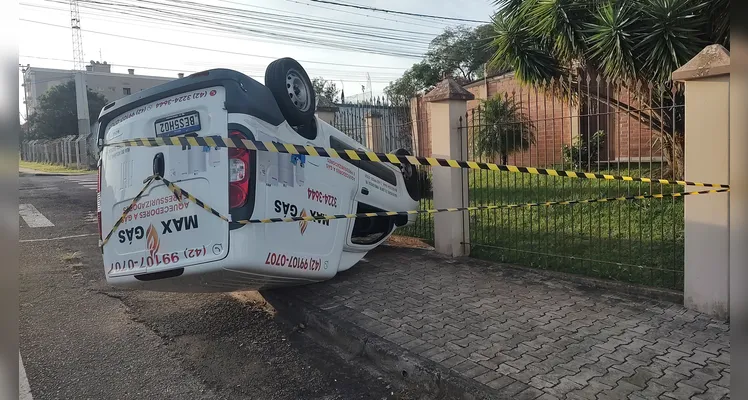 Acidente aconteceu por volta das 16h15.