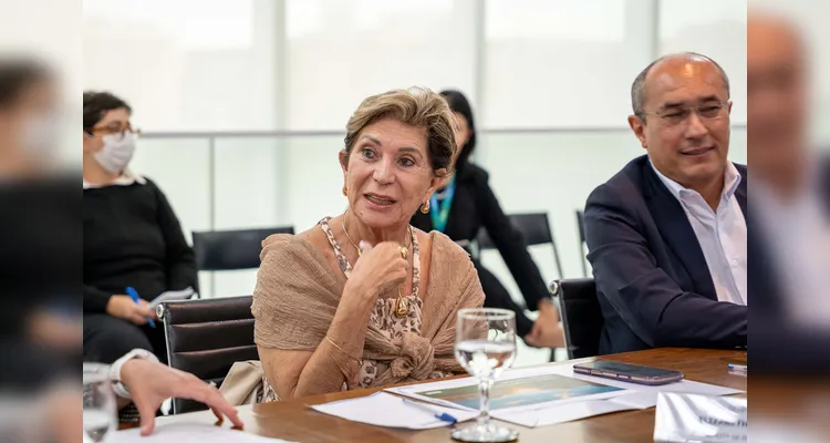 Na foto, Elizabeth Schmidt, prefeita de Ponta Grossa -