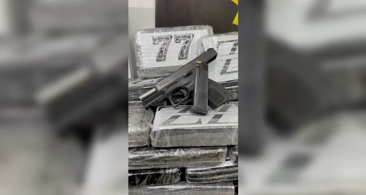 Polícia Militar do Paraná realiza apreensão milionária de drogas na região sul da capital paranaense -