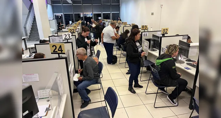 20,5 mil vagas: semana começa com várias oportunidades de emprego no Paraná