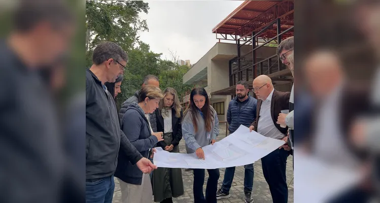 Prefeita acompanhou as obras junto com secretários municipais