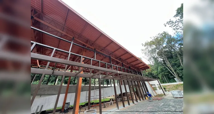 Prefeita acompanhou as obras junto com secretários municipais