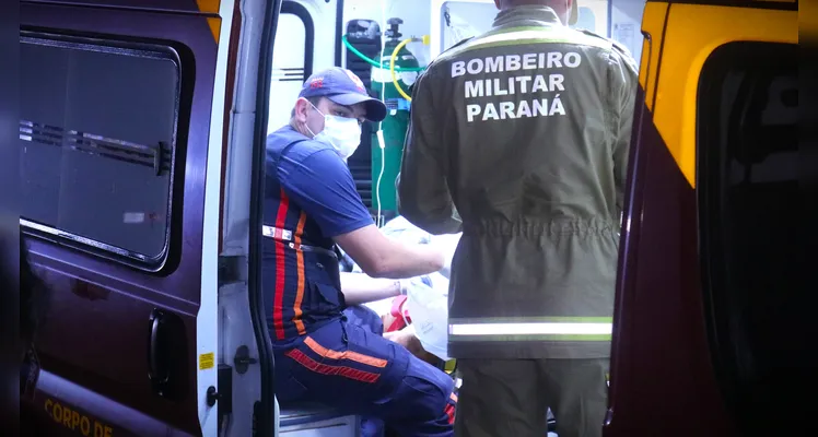 Vítima foi socorrida e encaminhada ao Hospital Regional.