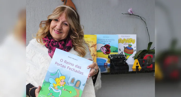 Autora paranaense lança coleção infantil para crianças com baixa visão