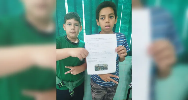 Teorias e práticas no estudo comunicacional foram envolvidos em sala de aula.