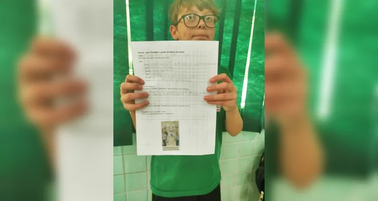 Teorias e práticas no estudo comunicacional foram envolvidos em sala de aula.