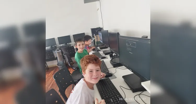 Trabalho dinâmico e com ações dos alunos permitiram viagem pelo presente e passado.