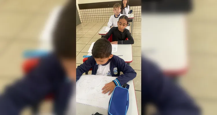 Confira os registros do amplo trabalho realizado pelos educandos em sala de aula.