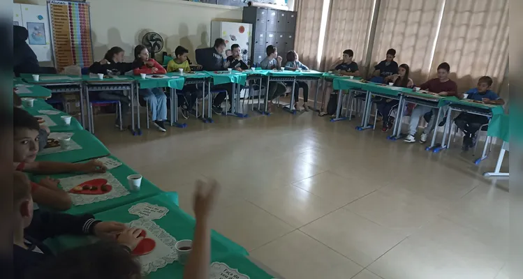 Confira a série de registros do amplo trabalho em sala de aula.