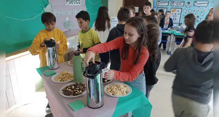 Confira a série de registros do amplo trabalho em sala de aula.