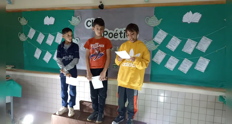 Confira a série de registros do amplo trabalho em sala de aula.