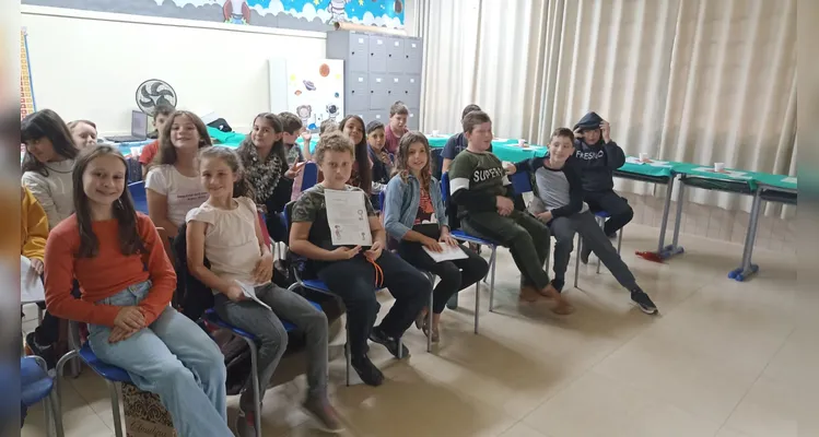 Confira a série de registros do amplo trabalho em sala de aula.