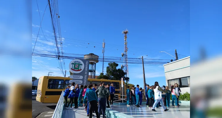 Veja a galeria de registros dos educandos nas duas saídas a campo junto ao trabalho democrático.