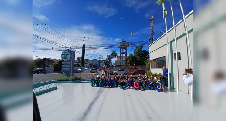 Veja a galeria de registros dos educandos nas duas saídas a campo junto ao trabalho democrático.