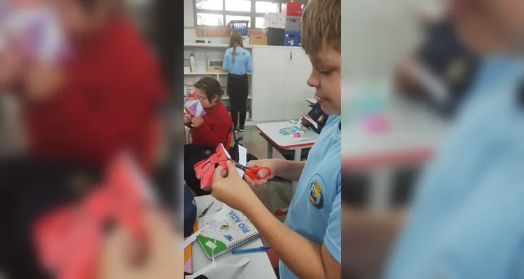 Veja as fotos da apresentação e trabalhos em sala de aula.