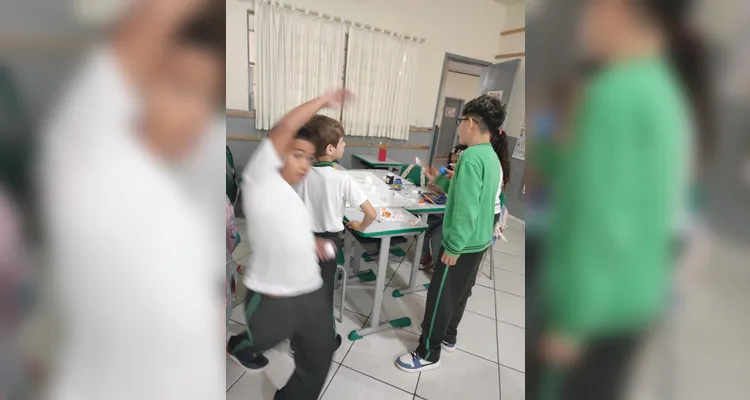 Diversos momentos, teóricos e práticos, foram aplicados na 'aula astronômica'.