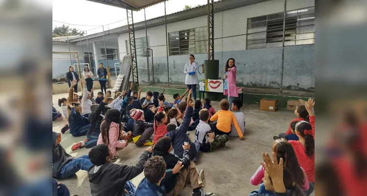 Educandos puderam aprender, de maneira lúdica e prática, questões envolvendo tema de saúde.