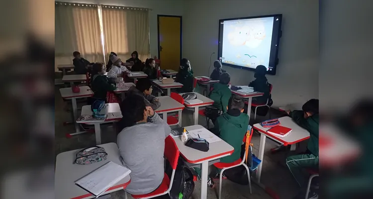 Veja alguns registros do trabalho 'monetário' em sala de aula.
