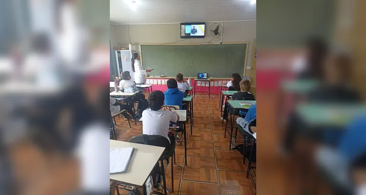 Confira a série de registros dos educandos no amplo trabalho.