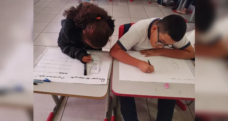Confira os registros do trabalho em sala e das produções dos educandos.