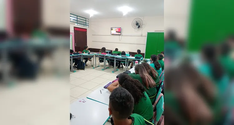 Produções em sala foram ponto alto do trabalho sobre conteúdo histórico.
