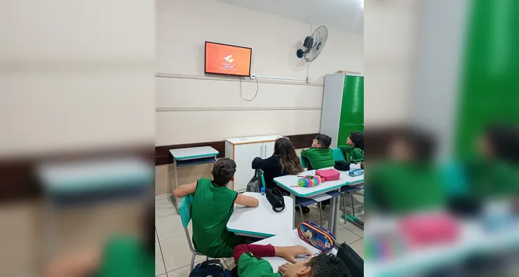 Produções em sala foram ponto alto do trabalho sobre conteúdo histórico.