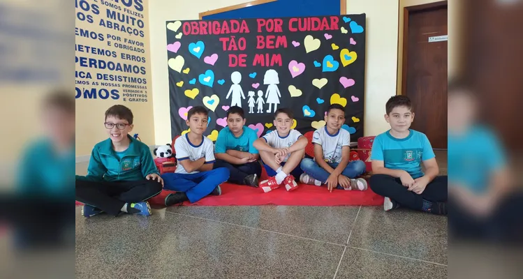 Registros mostram amplitude de ações dos educandos em sala de aula e com suas produções.