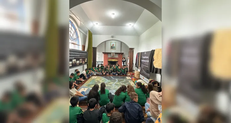 Educandos puderam participar de dinâmica no espaço.