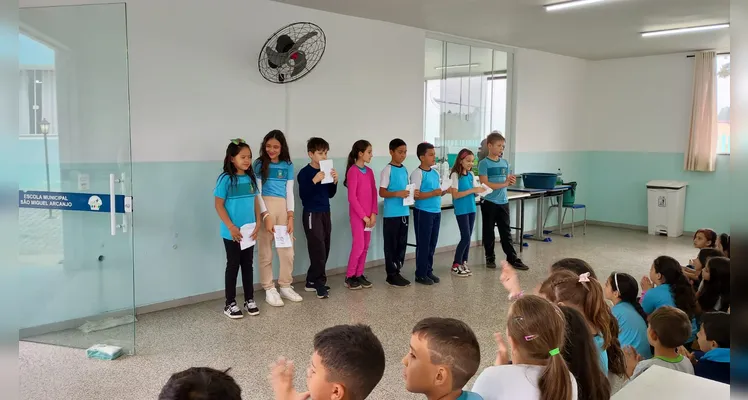 Educandos puderam representar temáticas valorosas e de extrema importância.