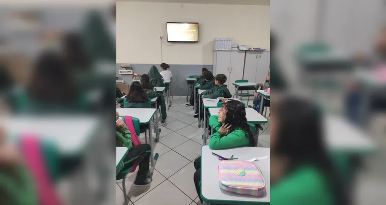 Diversos momentos, teóricos e práticos, foram aplicados na 'aula astronômica'.