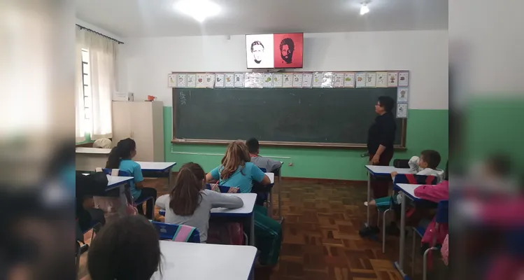 Diversificados tópicos foram abordados em sala de aula.