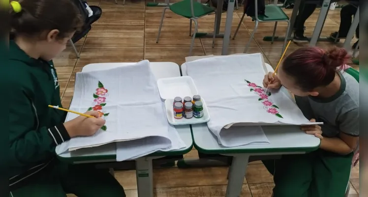 Confira os registros do amplo trabalho em sala de aula.