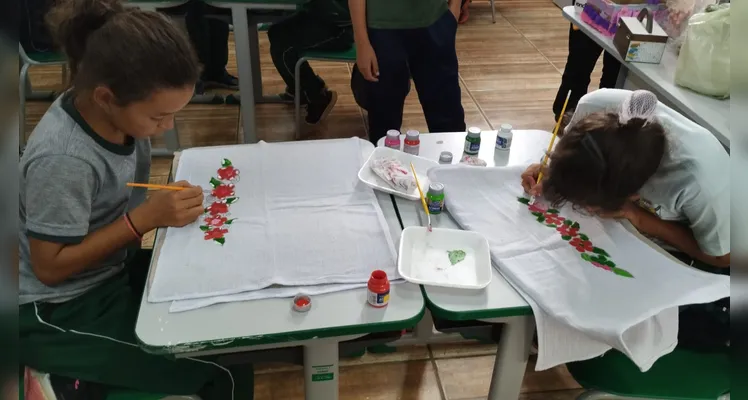 Confira os registros do amplo trabalho em sala de aula.