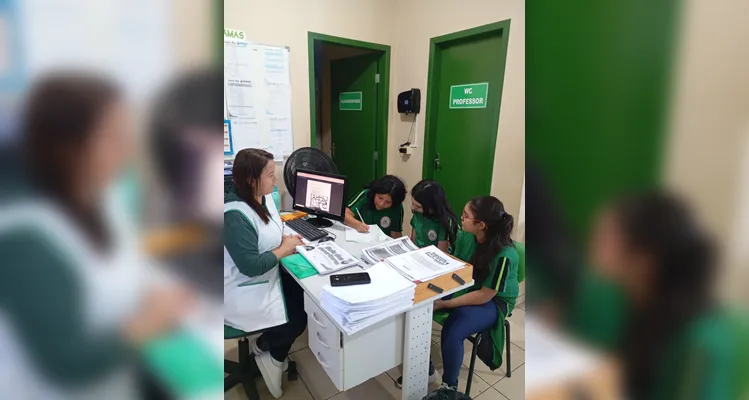 Educandos puderam conversar com profissionais para ampliar potencialidades.
