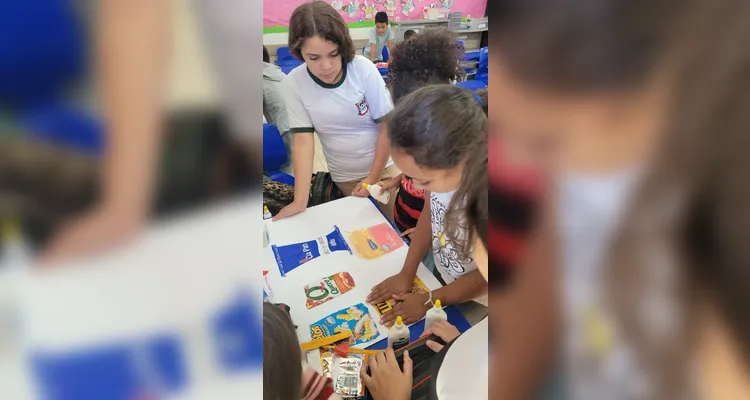 Produção e 'degustação' permitiram que educandos entendessem mais do tema trabalhado.