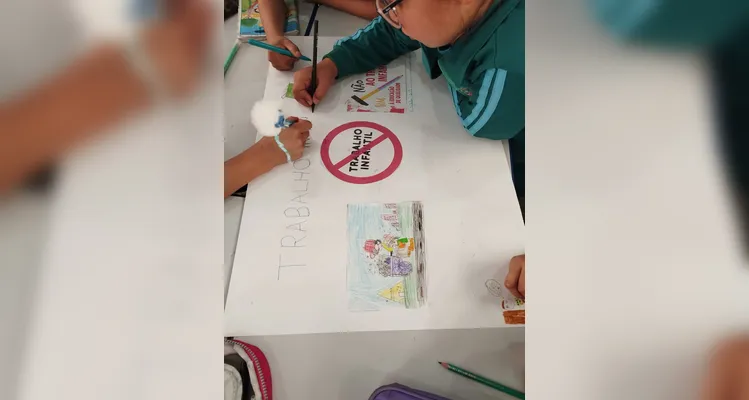Veja como foi o trabalho e seus vários momentos com os educandos.